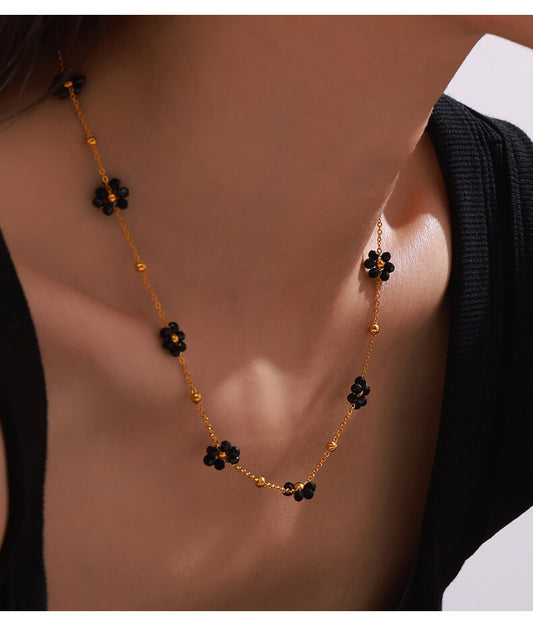 Natural Stone Daisy Beaded Choker Necklace