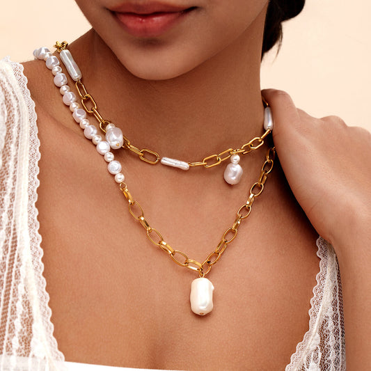 Elegant Double-Layered Necklace Irregular Baroque Pearl & Gold Chain