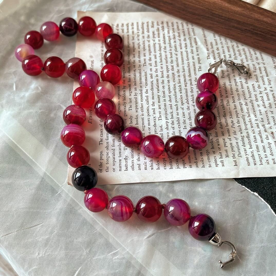 Elegant Natural Pink Agate Beaded Choker Necklace