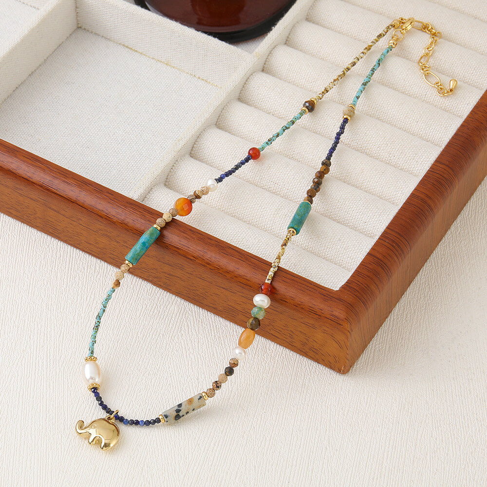 Natural Stone Choker – Multi-Gemstone Beaded Necklace with Freshwater Pearls, Vintage Boho Clavicle Chain