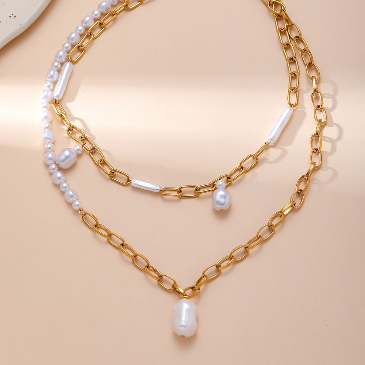 Elegant Double-Layered Necklace Irregular Baroque Pearl & Gold Chain