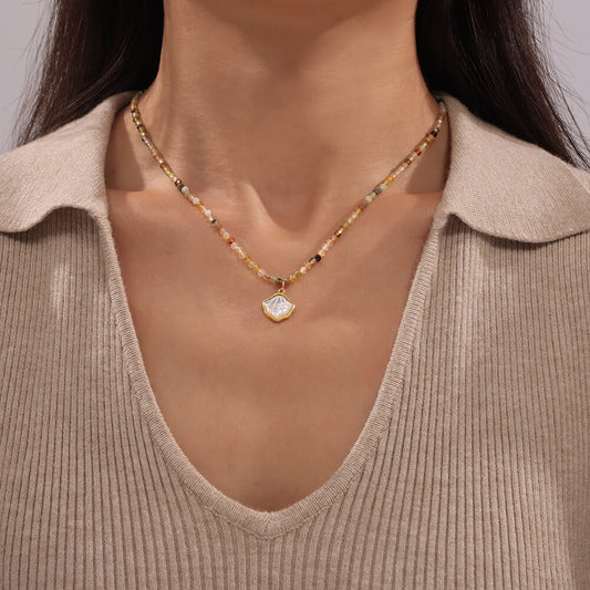 Dainty Shell Pendant Natural Stone Choker – Pearlescent Seashell Charm Beaded Necklace, Summer Coastal Clavicle Chain