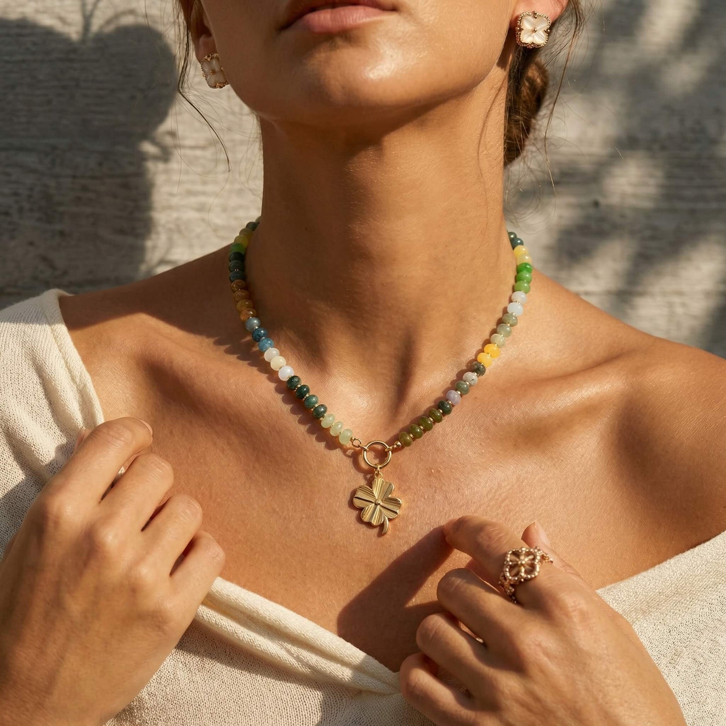 Natural Stone Beaded Necklace - Detachable Clover Pendant Choker - Non-Tarnish Summer Clavicle Chain