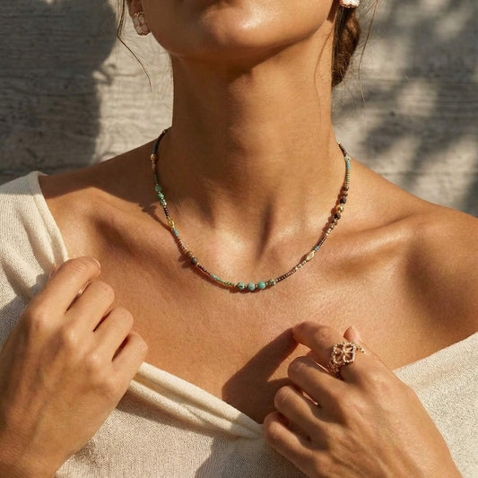 Vintage Boho Mixed Gemstone Choker – Natural Stone Necklace, Artisanal Clavicle Chain with Gold Accents