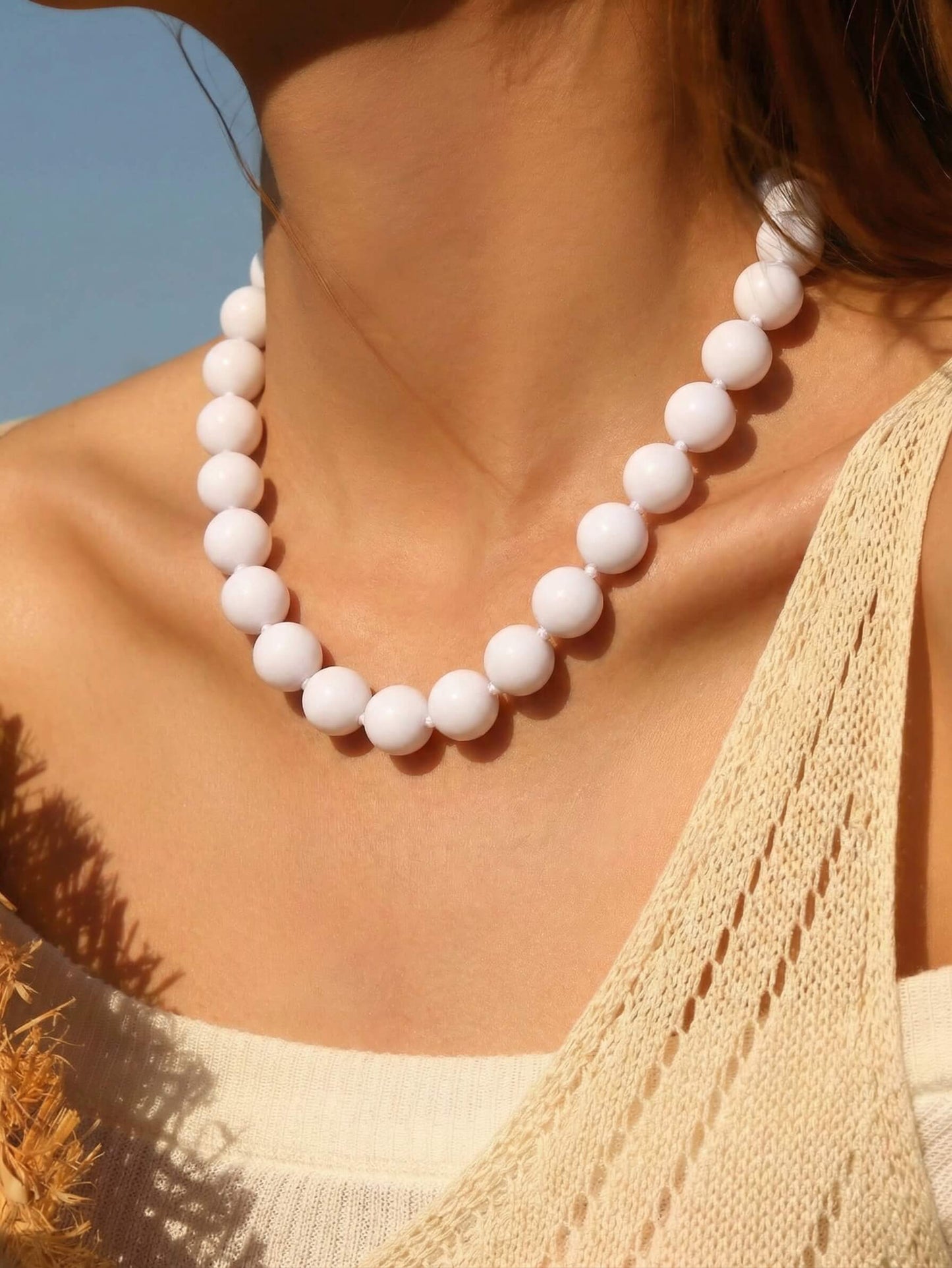 Chic White Acrylic Bead choker Necklace - Minimalist Summer Style