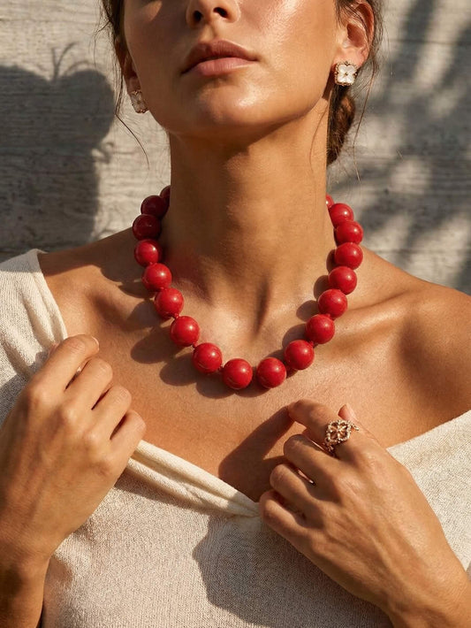Chic Red Acrylic Bead Choker Necklace - Minimalist Summer Style