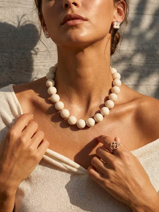 Chic Ivory White Acrylic Bead choker Necklace - Minimalist Summer Style
